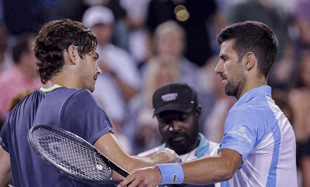 开云体育官网-败北引爆全场！，德约科维奇意外战胜皇家马德里赛场气氛高涨-开云体育官网