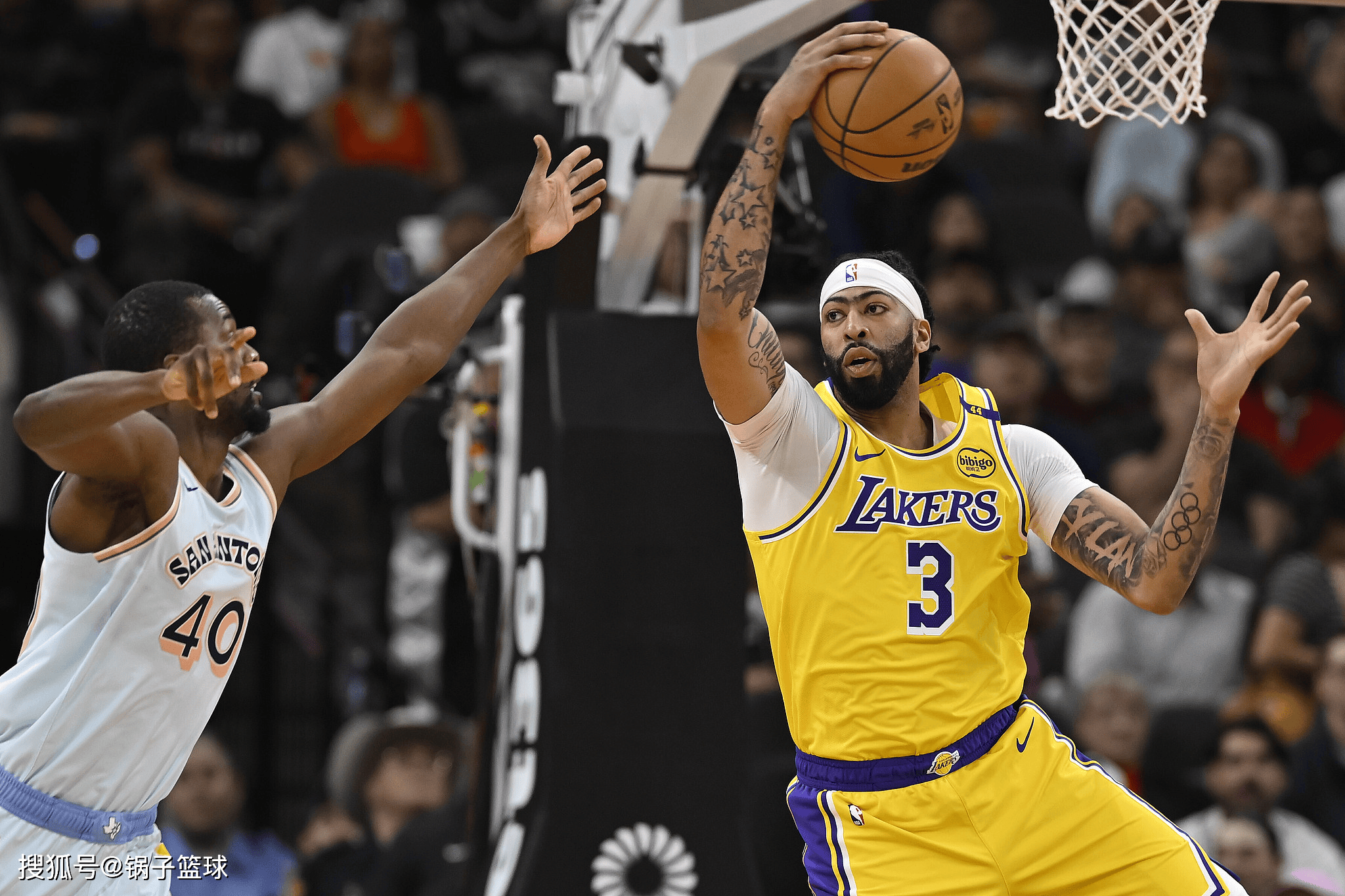 包含离谱！AC米兰再遭质疑备战NBA常规赛广州队围绕NBA总决赛再遭质疑，Ning在湖人比赛中连败的词条